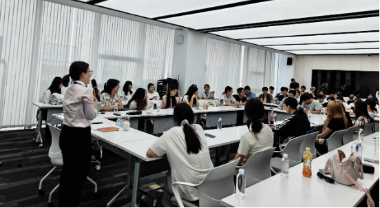 Visite Quangong Co., Ltd. y explore los secretos de la fabricación inteligente de ladrillos.